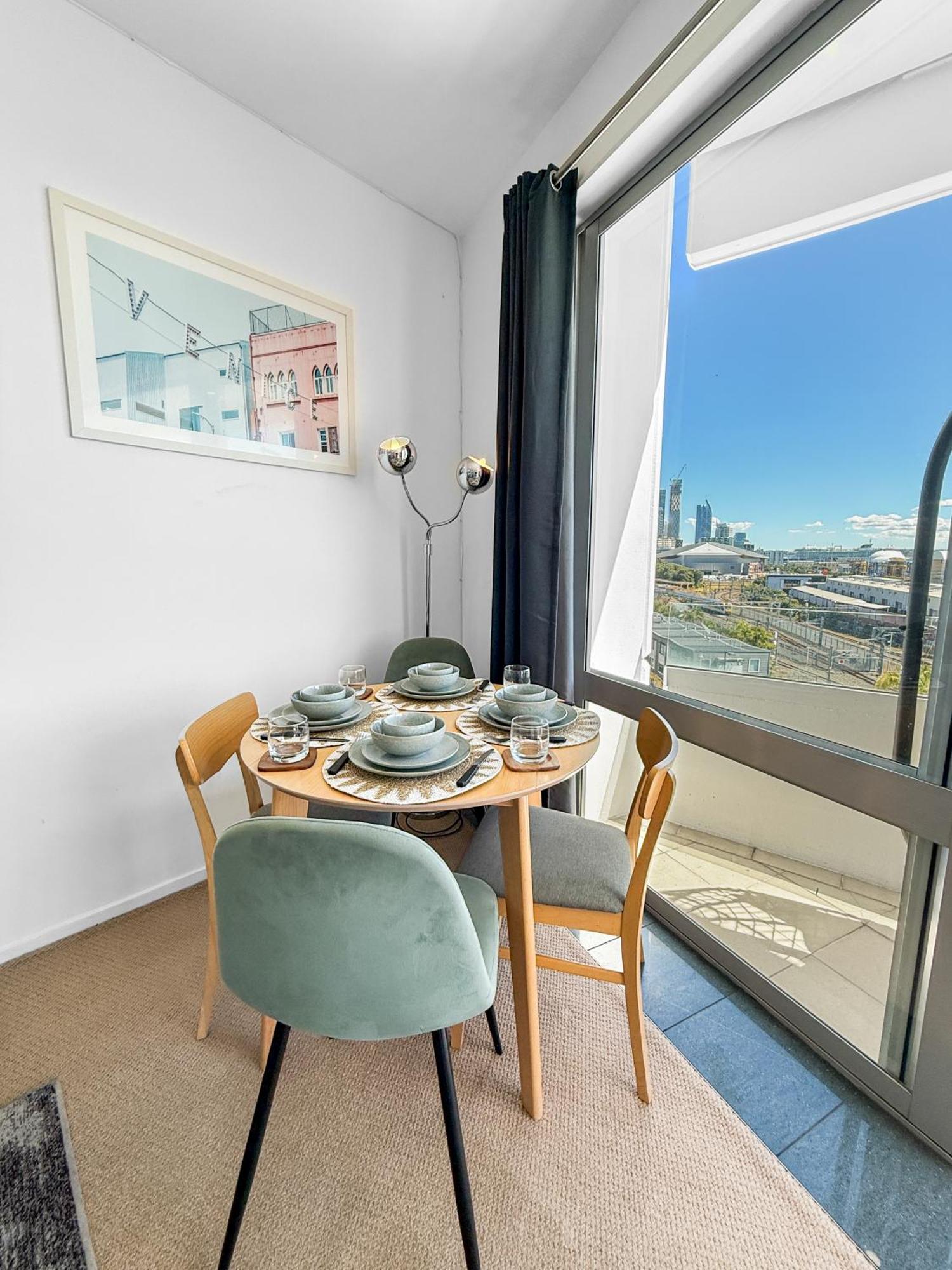 Le Mirage- Stylish, Central Apartment With Pools, Sauna, More Auckland Dış mekan fotoğraf